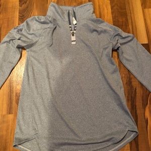 1/4 zip Under Armour top